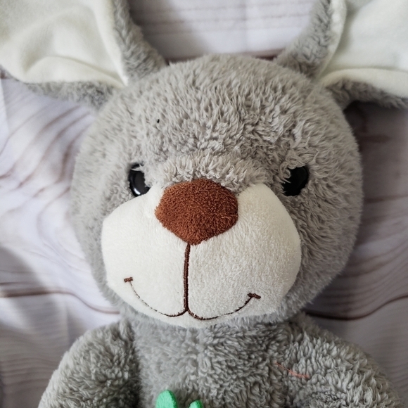 Animal Adventure Gray White Bunny Rabbit With Carrot Plush 15" Stuffed 2014 HTF - Picture 3 of 11